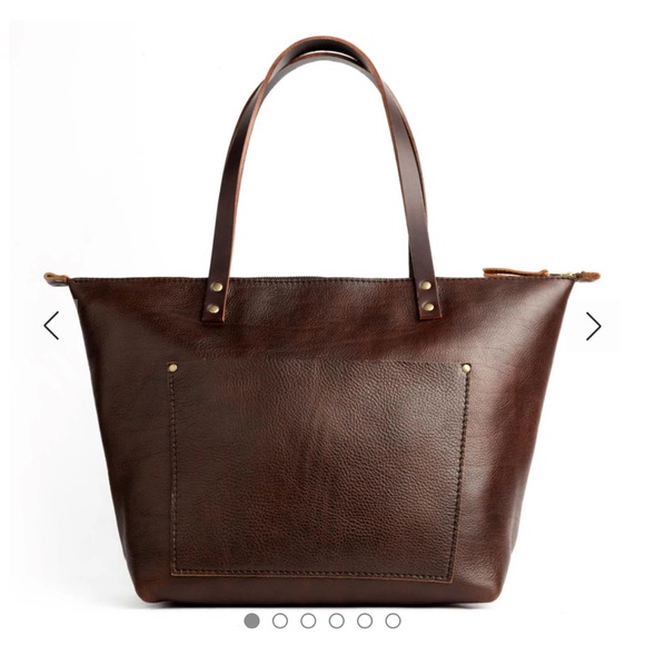 Portland Leather Oversized Zip Tote in Coldbrew - Picture 13 of 16